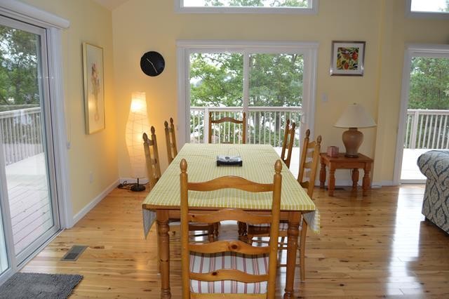 Dining Area Seating for 6